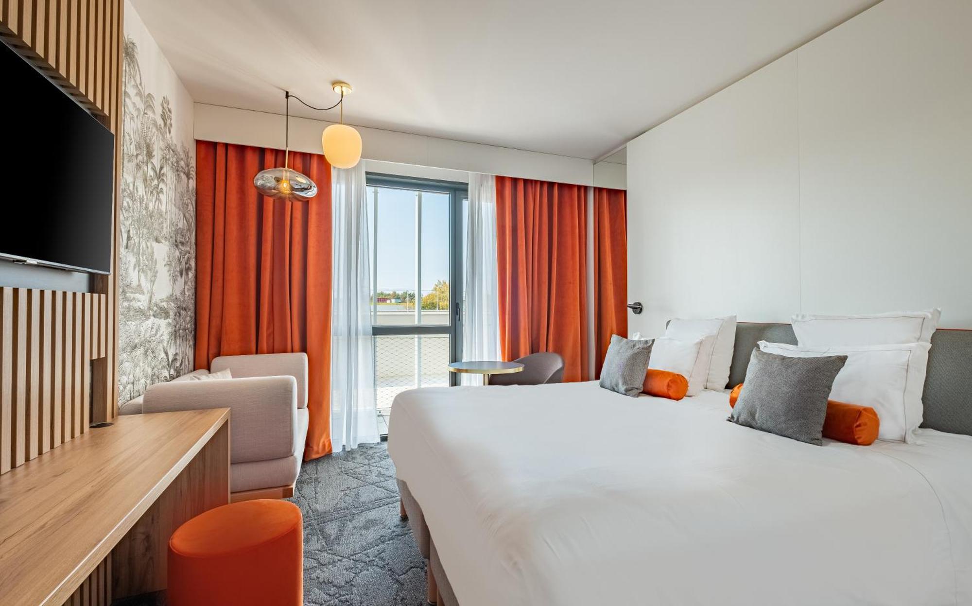Golden Tulip Lyon Ouest Techlid Hotel & Spa Limonest Luaran gambar
